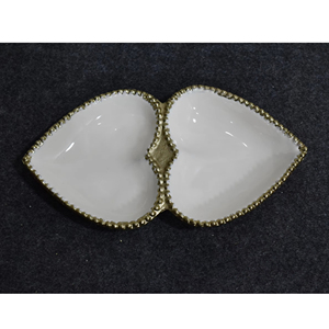 Ensemble de table en métal de luxe royal nordique à pointe de perles en or blanc fait à la main vaisselle en forme de coeur pour restaurants et restaurants - Product Image 1