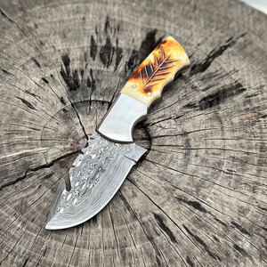 Couteau Skinner à lame fixe avec logo personnalisé couteau de chasse en acier Damas vente en gros meilleure vente à bas prix - Product Image 1