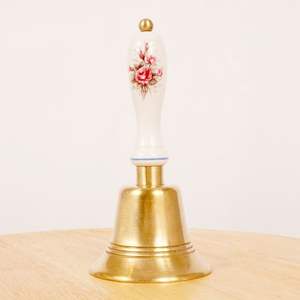 Campana de latón puro elegante Campana de mano de latón de alta venta en cuerpo de latón completo nueva apariencia Campana de peón de metal para oficina en precio al por mayor - Product Image 6