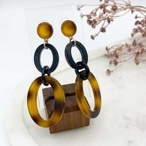 Ensemble de boucles d'oreilles et bagues en corne de buffle naturelle de meilleure qualité, bijoux polis pour mariage ou cadeau 2 pièces - Product Image 1