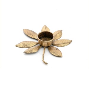 Bougeoir votif de conception personnalisée de qualité supérieure Porte-bougie chauffe-plat en métal pour centres de table - Product Image 1