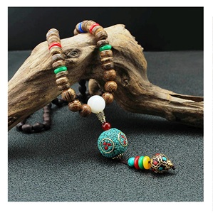 Impresionante gargantilla de nácar, cuentas de madera de colores personalizadas con forma y tamaño, entrega rápida desde la India - Product Image 2