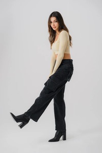 กางเกงยีนส์ผ้ายีนส์เอวกลางแบบกำหนดเองระบายอากาศได้สตรีทแวร์ผ้าเดนิมแบบเรียบด้านหน้าเรียบ - Product Image 2