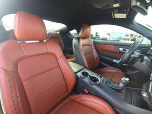 Ford Mustang GT Premium 2024 Usado en Excelentes Condiciones - Product Image 3