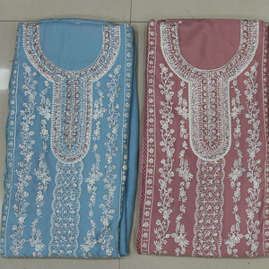 「Zarkan Stones、Sequence Embroidery、Heavy Dupatta、Inner、およびBottomのトレンドスターGeorgetteShalwar Kameez」 - Product Image 1
