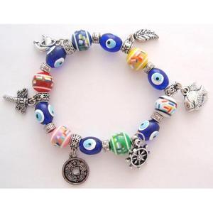กำไลพลาสติกสำหรับสร้อยข้อมือรูปตาชั่วร้ายตัวเสน่ห์แบบแฟชั่น - Product Image 1