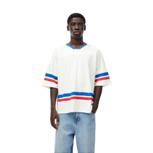 Camisetas de algodón de primera calidad con cuello en V, de dos tonos, elegantes y a la moda, las mejores camisetas de estilo urbano hip hop para hombre. - Product Image 1