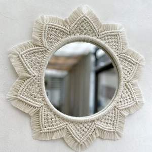 Miroir mural en macramé très vendu pour la décoration intérieure et les cadeaux, miroir mural à forte demande, produit de décoration intérieure auto-adhésif en provenance d'Inde - Product Image 2