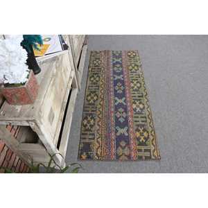 Tapis vintage 2x4,8 pieds, motif plantes et arbres bleus, en laine - Product Image 3