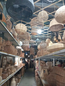 JUEGO DE 3 PCS DE PANTALLA DE RATÁN Tejida a mano de material natural para un espacio de vida ecológico e iluminación interior - Product Image 4