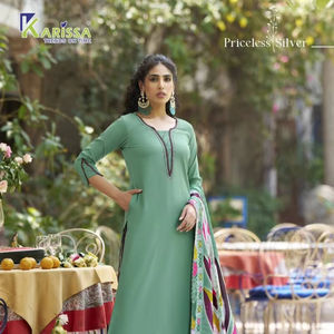 Ensemble exclusif Karissa pour femme : Kurti, Bas et Dupatta en Rayonne, Longueur Genou, Coupe Classique, Tenue de Soirée, Vêtements Indiens/Pakistanais, Vente en Gros - Product Image 1