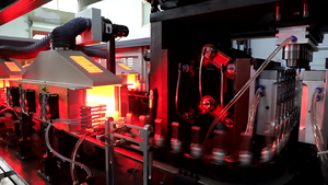 เครื่องจักรขึ้นรูปขวดน้ำพลาสติก PET สำหรับอุตสาหกรรมและงาน DIY ปรับแต่งได้ตามความต้องการ รองรับ OEM/ODM/OBM ผ่านการทดสอบ 100% รับประกัน 1 ปี - Product Image 4