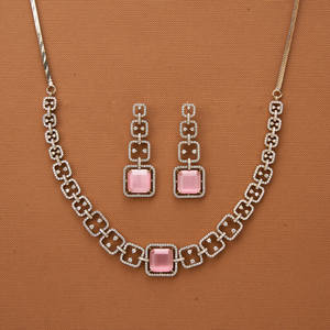 Collier classique avec zircone cubique, laiton naturel et chaîne en corde, prix raisonnable avec placage au henné - Product Image 2