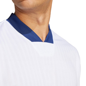 Maillot de rugby élégant avec panneaux latéraux en maille respirante et impression personnalisée - Product Image 5