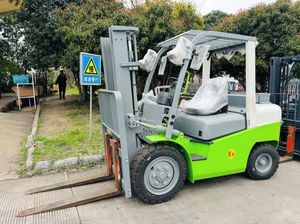 รถยกในคลังสินค้า รถยกแบบ Reach Truck และรถยกแบบ VNA - Product Image 5