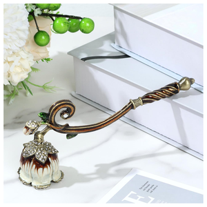 Accessoires de bougie ménagers de luxe personnalisés Éteignoir à bougie avec manche en bois Fabriqué en Inde Élégant pour la maison Hôtels Église - Product Image 2