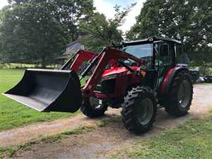 Tractor Utilitario Massey Ferguson 4707 de 70HP, 2WD, con Transmisión de Engranajes, de Alta Resistencia para Trabajo Pesado en Terrenos Agrícolas, con Motor, Caja de Cambios y Bomba de Alta Potencia - Product Image 3