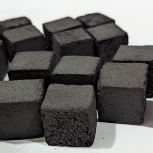 Briquettes de charbon de coco indonésien pour chicha, fabriquées à la machine, haute chaleur, faible teneur en cendres, commande en gros - Product Image 3