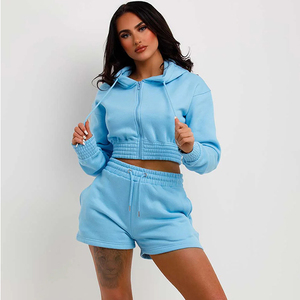 Ensemble pull-over à capuche et short en polaire personnalisés pour femmes Ensemble de jogging court à la mode avec débardeurs - Product Image 3