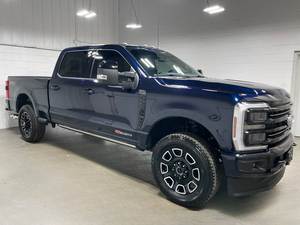 Tout nouveau Super Duty F-350 SRW Platinum Powerstroke 2025 à conduite à gauche - Product Image 2