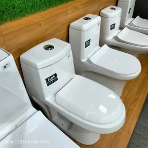 Modèle bon marché de toilette de toilette piège s/p piège en céramique une pièce cuvette de toilette à bas prix pour salle de bain