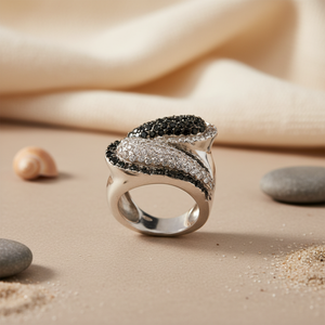 Anillo de Cóctel Geométrico de Plata 925 con Incrustaciones de Cristal y Diamantes de Imitación, Joyería de Lujo Unisex para Uso Diario, de Rajasthan - Product Image 3