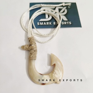 Colgante de anzuelo de cuerno de Búfalo, collar de estilo Tribal hecho a mano para hombres, colgante de surfista de cuerno de vaca, cordón ajustable, regalo para trabajador - Product Image 5