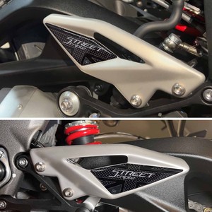 Adesivi Protettivi 3D per Tallone Compatibili con Triumph Street Triple 2017-24, Accessori per Moto - Product Image 1