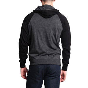 เสื้อฮู้ดสวมหัวสำหรับผู้ชายน้ำหนักเบาวัสดุสีทึบงานออกแบบโลโก้ได้ตามต้องการ - Product Image 2