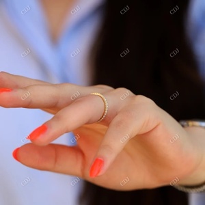 Banda de moissanita Eternity para mujer, piedras de 1,4mm en oro amarillo de 14K, joyería de boda personalizada, diseño de lujo más nuevo para el vendedor - Product Image 2