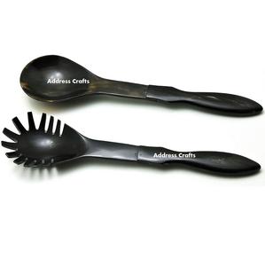 Serveur à salade en corne de buffle pure de conception médiévale cuillère et fourchette accessoires de cuisine et articles de vaisselle par adresse artisanat - Product Image 6