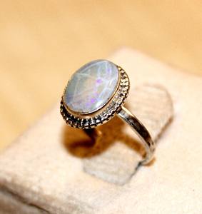 2024 piedra lunar de alta calidad 925 anillo de piedras preciosas de plata fiesta personalizada tecnología de Canal Clásico OEM gran oferta moda femenina - Product Image 4