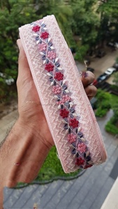 Rubans et lacets brodés à la machine sur mesure avec une belle bordure en fil blanc et un design floral pour robes de mariée - Product Image 6