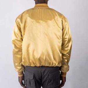 Chaqueta personalizada Stain Casual Wear para hombre Varsity con cuello levantado Chaqueta de hombre de calidad premium disponible en diferentes colores - Product Image 2