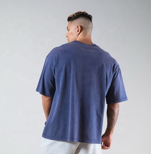 Camiseta con serigrafía de peso pesado 100% algodón personalizada de 230GSM, estilo informal de gran tamaño con diseño en blanco de cuello redondo para hombres - Product Image 4