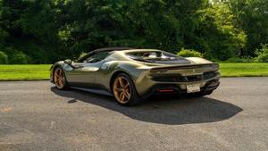 Ferrari 296 GTS Convertible 2024, Seminuevo, en Excelentes Condiciones - Product Image 5