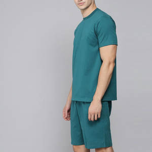 Ensemble chemise et short à manches courtes pour hommes, imprimé à la mode, matériau doux et respirant, tenue légère et élégante pour les vêtements d'automne - Product Image 3