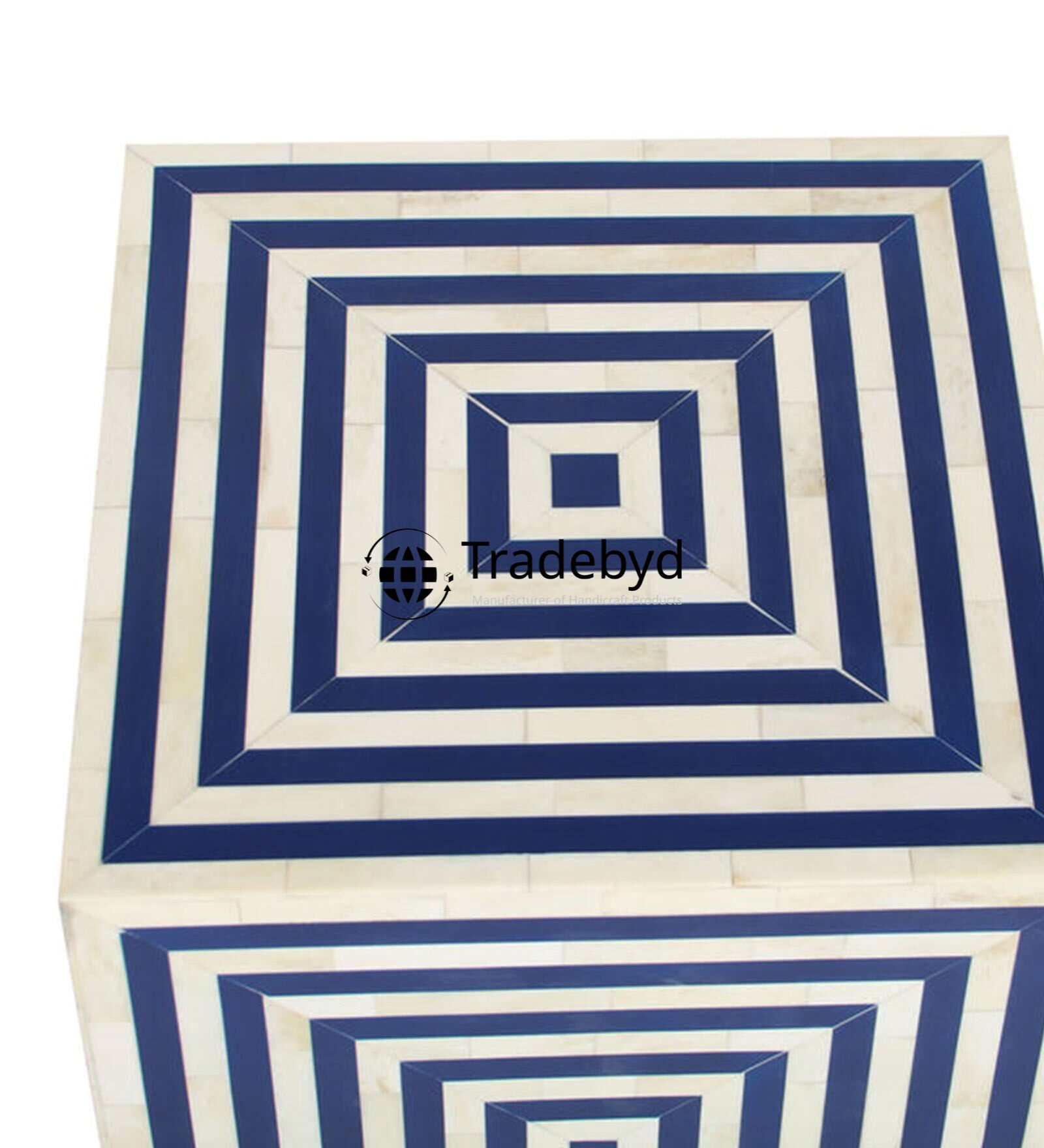 Available in different Colors