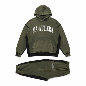 Ensemble survêtement jogging surdimensionné personnalisé vert olive et noir pour homme - Product Image 5
