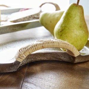 Bandeja de metal con acabado plateado ordinario con asas únicas de estilo yute, ideal para fiestas, bodas y servicio diario - Product Image 3