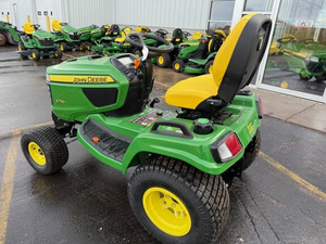 Tractor de Césped y Jardín John Deere X750 2025, 24 HP, Diésel, Cortadora de 54 Pulgadas, Transmisión Hidrostática, en Venta - Product Image 2