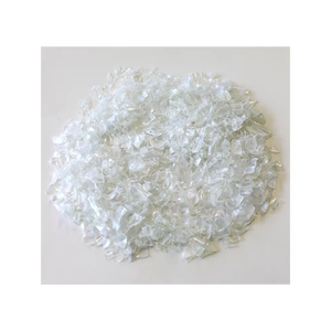 Débris de flocons de bouteilles PET de qualité supérieure disponibles en vrac pour l'exportation et le commerce de gros - Product Image 1