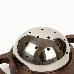 เตาเผากำยานไม้และเหล็กหรูหรา พร้อมฝาปิดระบายอากาศแบบเจาะรู ที่วางบาคูร์และธูปสมัยใหม่ สำหรับตกแต่งบ้านและเป็นของขวัญ - Product Image 3