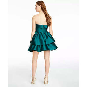 Abito verde a doppio strato senza spalline per ragazze B Darlin, taglia 15-16, in raso con perline, stampa a cristalli, modello impero, grazioso - Product Image 2