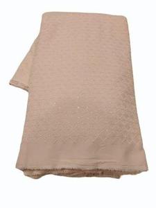 ผู้ผลิตโดยตรงจากเมืองสุรินทร์ ผ้าเรยอนดีไซน์ทันสมัยสำหรับผู้ชาย ผู้หญิง และเด็กผู้ชาย เสื้อคุर्ตาทันสมัย เนื้อผ้ายืด ระบายอากาศได้ดี ปักลายสวยงาม - Product Image 5