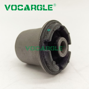 Buje de brazo de piezas de automóvil 48632-30150 48610-39125 _ <span class=keywords><strong>BH</strong></span> 39135 arbustos de goma para TOYOTA CROWN GRS182 2004-2008 - Product Image 3
