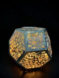 Candelabro de Metal de Bronce Estilo Marroquí Hecho a Mano, Linterna de Mesa Decorativa Vintage para Pascua, Navidad, Eventos en Casa - Product Image 6