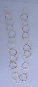 Chaîne à maillons plaquée rhodium faite à la main avec motif numérique tendance pour mariage, fiançailles, fête ou cadeau, ornée de perles et de diamants - Product Image 1