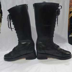 Bottes de cowboy pour homme de haute qualité avec logo personnalisé, longues, pour l'équitation, en cuir respirant, tige en tissu plastique, antidérapantes - Product Image 1