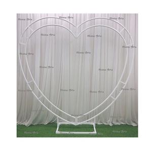 ฉากหลังเหล็กสีทองดีไซน์โบราณ คุณภาพเยี่ยม รูปทรงตามสั่ง จากผู้ผลิตในอินเดีย - Product Image 4